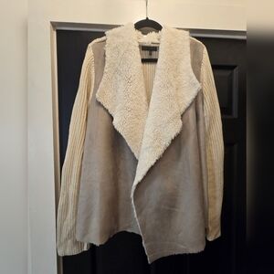 Women's sherpa and faux suede sweater sz XL